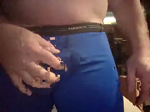 Snapshot of hesjustafriend chatting on October 8, 3:05 pm hesjustafriend online show from October 8, 3:05 pm