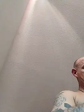 Snapshot of jayjay198080 chatting on March 16, 8:21 pm jayjay198080 online show from March 16, 8:21 pm