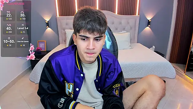 Tommy18   online show from February 20, 4:09 am