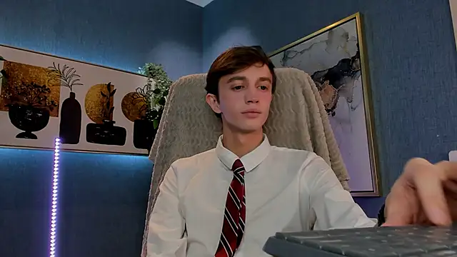 John Weasley online show from November 30, 1:57 pm