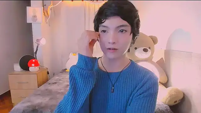 AllanYong18 online show from April 2, 6:54 am