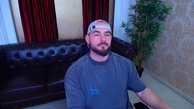 AdamJamesonn online show from November 6, 6:27 am