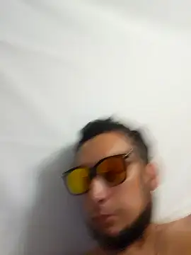 Snapshot of MenenoLoco69 chatting on January 11, 5:31 am MenenoLoco69 online show from January 11, 5:31 am