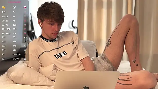 Calvin Polanski online show from May 8, 4:57 am