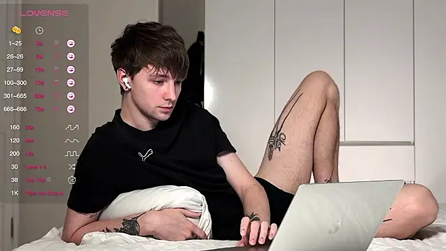 Calvin Polanski online show from February 20, 6:53 pm