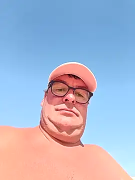 Snapshot of MountJohnXL chatting on February 16, 3:16 pm MountJohnXL online show from February 16, 3:16 pm