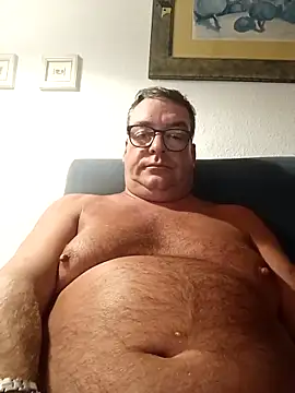 Snapshot of MountJohnXL chatting on March 4, 12:29 am MountJohnXL online show from March 4, 12:29 am