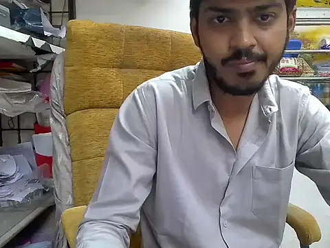 cute modell online show from November 14, 12:17 pm