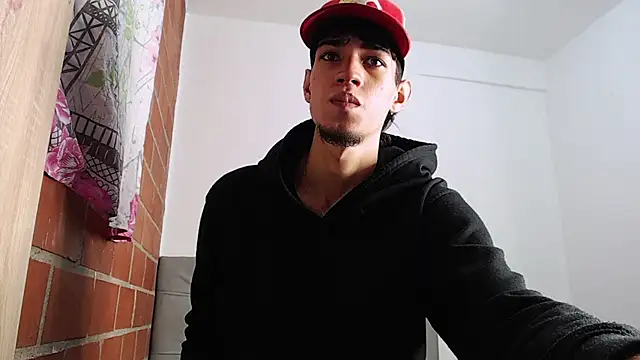 Alejandro bigdick x online show from February 1, 6:00 am