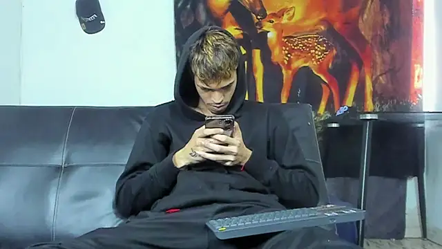 Alejandro bigdick x online show from October 10, 8:35 pm