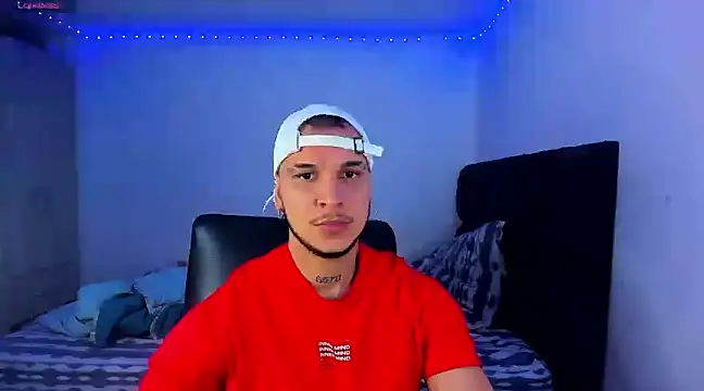 austinoficial online show from February 15, 1:33 am