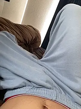 taniy  online show from February 8, 12:28 am