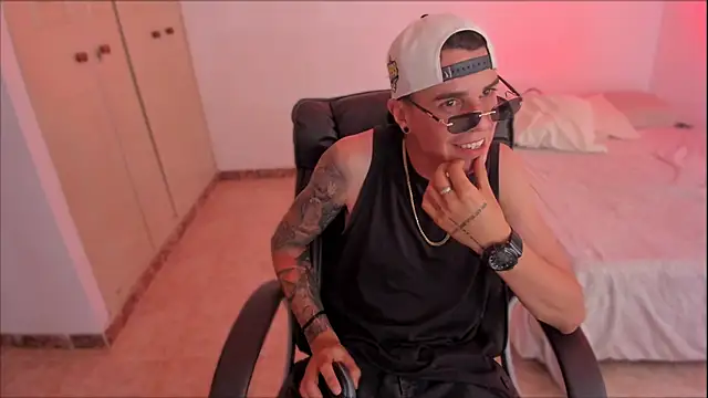 Baan10 online show from January 17, 9:10 pm