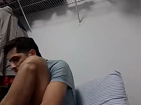 PerroDemonioHot online show from October 19, 3:11 am