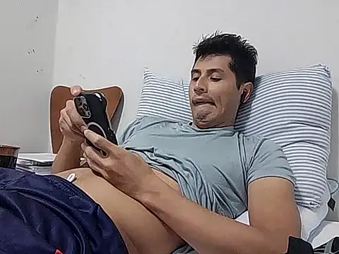 PerroDemonioHot online show from September 18, 4:03 am