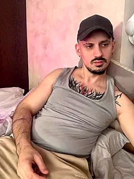 AssHunter4k online show from November 13, 8:52 am