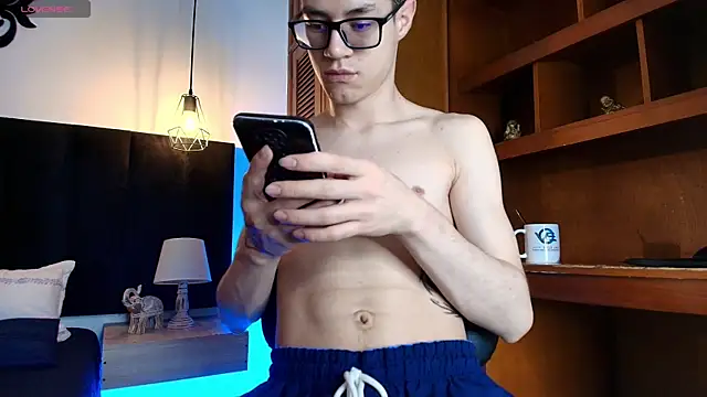 wolfandsky online show from April 16, 11:54 am