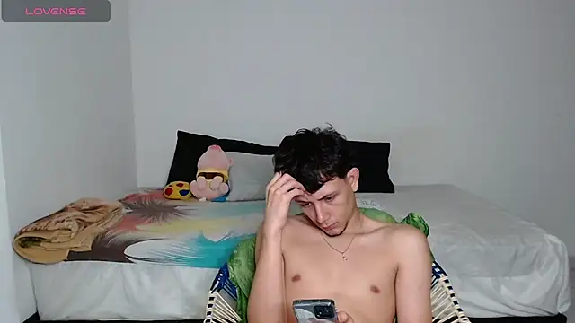 cute mathew online show from March 12, 6:29 am