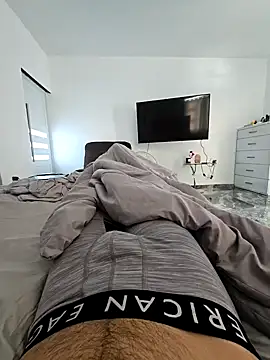 Snapshot of j0nathan00 chatting on February 10, 11:36 am j0nathan00 online show from February 10, 11:36 am