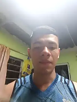 Snapshot of andresiito203 chatting on February 5, 4:37 am andresiito203 online show from February 5, 4:37 am