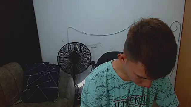 Alexxx lov online show from April 15, 1:00 pm