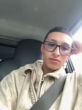 iKrofur online show from February 18, 4:48 pm