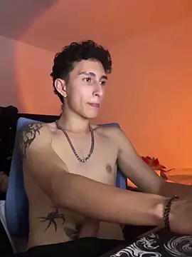 iKrofur online show from March 9, 7:12 am