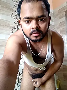 guavam65 online show from March 26, 2:48 am