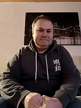 Pourleplasirs online show from February 9, 10:32 pm