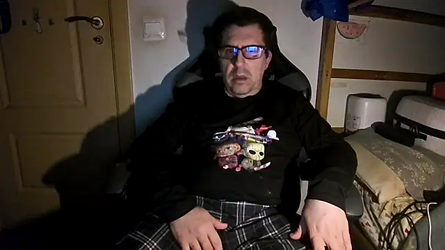 Snapshot of Usame_como_quieras chatting on February 11, 9:03 pm Usame como quieras online show from February 11, 9:03 pm