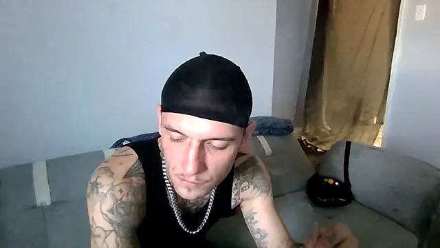 cruz815 online show from November 17, 8:12 pm