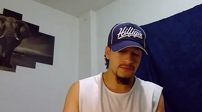 Snapshot of Keiviid chatting on February 3, 10:03 am Keiviid online show from February 3, 10:03 am