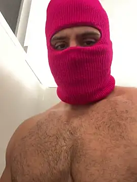 maskedmann1 online show from February 13, 5:26 am