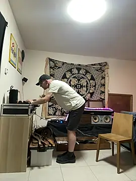 funboyolly online show from July 25, 6:48 pm