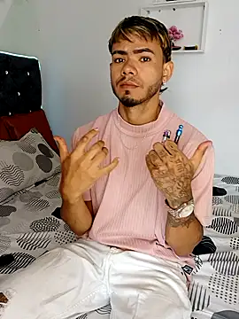 Niick01  online show from March 18, 5:05 pm