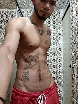 Snapshot of Niick01_ chatting on February 16, 12:43 pm Niick01  online show from February 16, 12:43 pm
