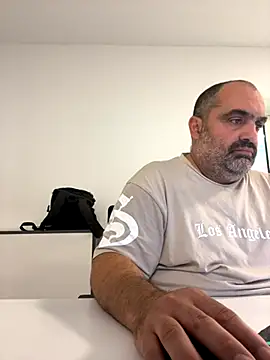 fuocovivo4 online show from September 12, 8:58 am