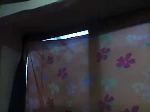 Snapshot of beatle666 chatting on March 11, 11:04 pm beatle666 online show from March 11, 11:04 pm