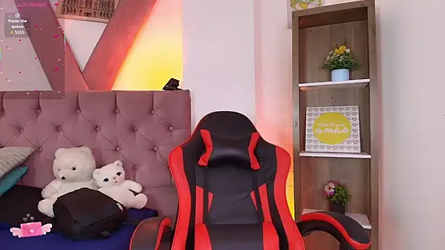 PepperTwink online show from February 25, 4:30 pm