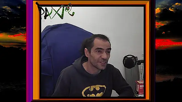 ReyDeBotones online show from March 4, 8:27 pm