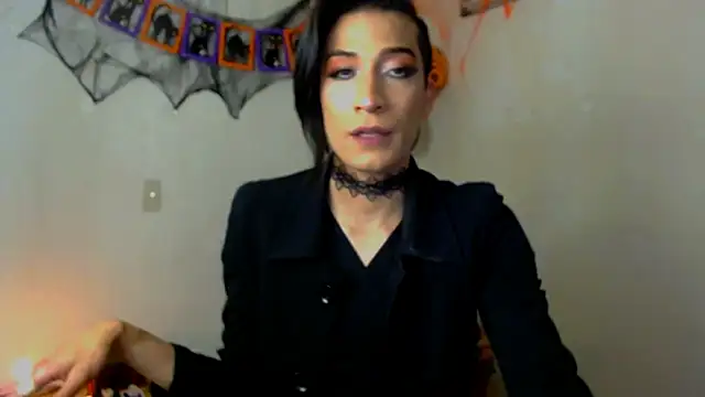 Snapshot of NovaNyx11 chatting on October 18, 11:20 pm NovaNyx11 online show from October 18, 11:20 pm