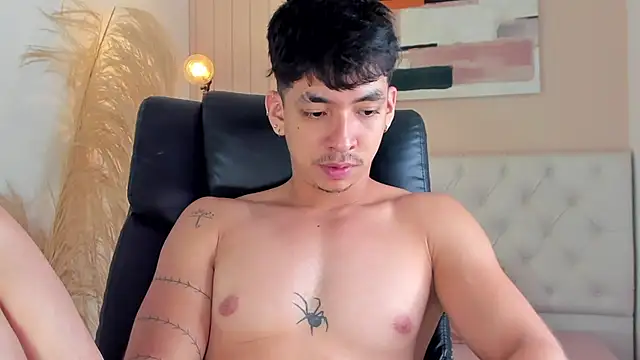 Snapshot of ISAAC_CRYSTON chatting on October 24, 9:27 pm ISAAC CRYSTON online show from October 24, 9:27 pm