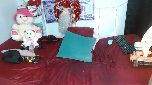 Said hot01 online show from December 5, 9:05 am