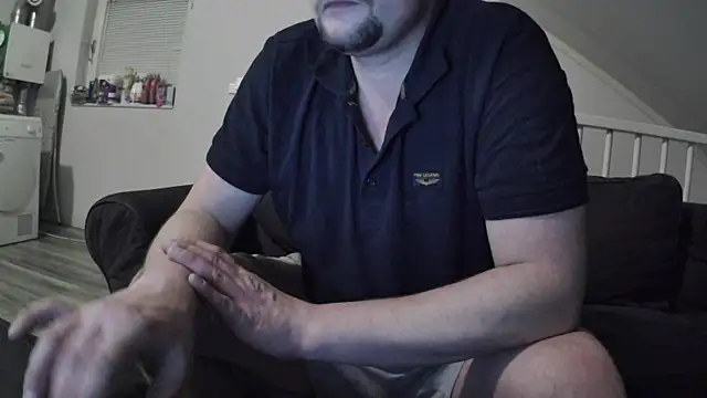 YourLoveBoyKevin online show from February 14, 12:30 am