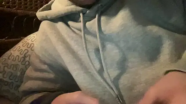 LeoLovelyDick online show from January 9, 8:25 pm