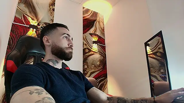 Luke davis01 online show from October 29, 1:47 pm