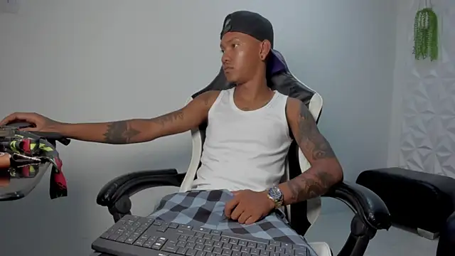 blackdirty420 online show from December 16, 7:32 pm