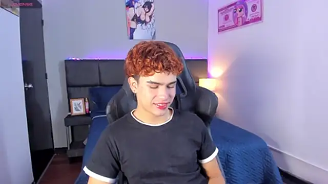 Aiiden 15 online show from January 13, 2:21 pm