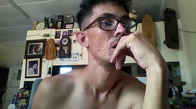 Invisibledickman online show from February 8, 6:12 am