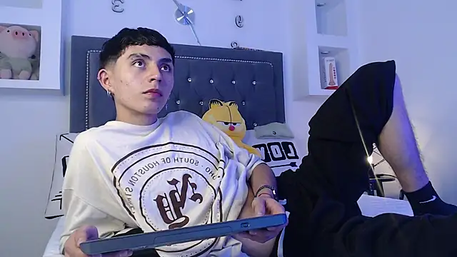 MaikyCooper online show from March 13, 3:33 am